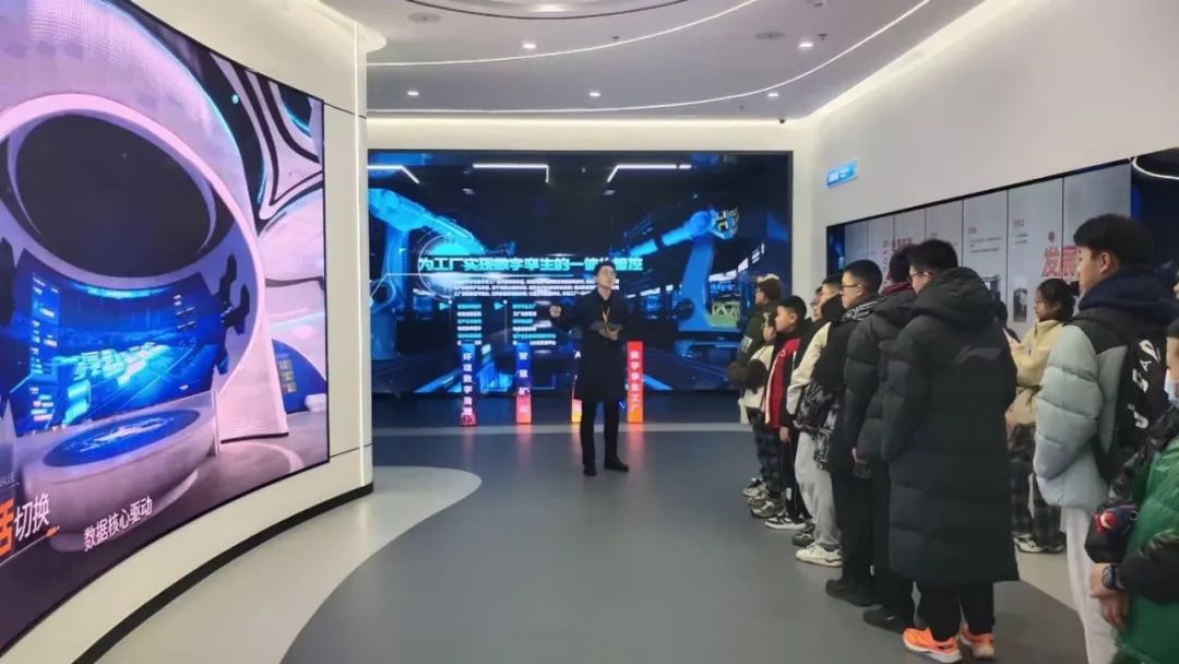 踐行公益 彰顯擔(dān)當！捷瑞數(shù)字聯(lián)合愛心組織舉辦數(shù)字科普體驗活動